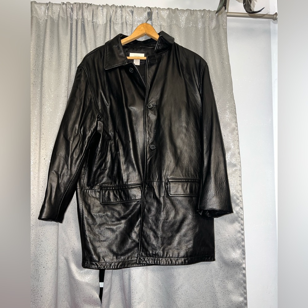 Men’s Black short leather jacket